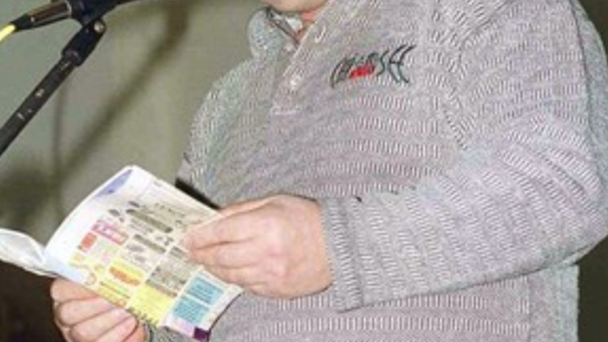 Сарафът Влади изнасили 30 студентки, уби жена си и обяви награда 1 милион долара за залавяне на убиеца СНИМКИ