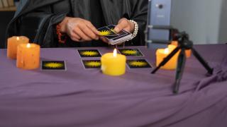 Ето я осъжданата за убийство Димитринка, която говори с духове и основава първата ясновидска къща СНИМКА