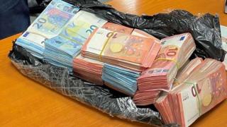 След побой: Арестуваха в Лом обявен за международно издирване, а в дома му...