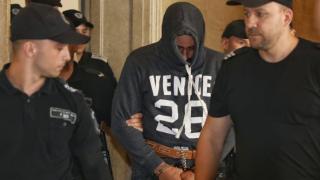 Скандална вест за убиеца на 14-г. Филип взриви България 