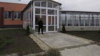 Нова смърт зад решетките в Бургас: "Крокодил" уби Йордан - тялото му било жигосано със зловещи рани