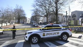Ужас във Вашингтон! US военен се самозапали пред израелското посолство ВИДЕО 18+