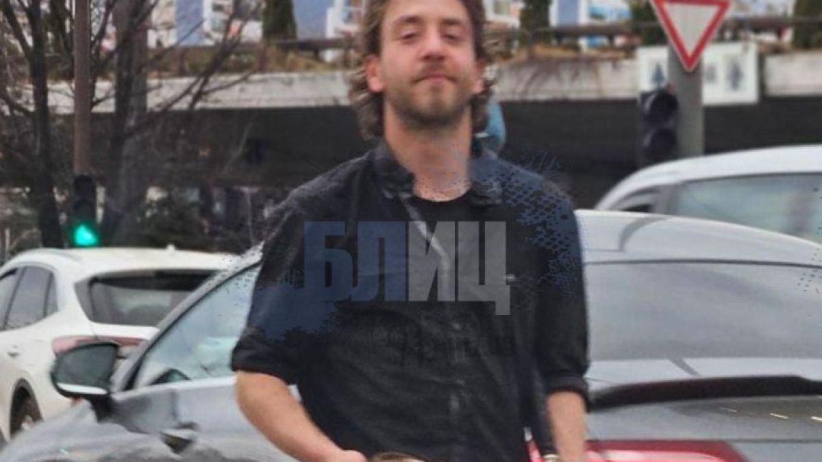 Куката под прикритие в тузарски Мерцедес за 200 бона