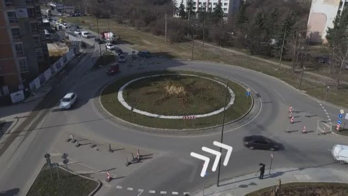 Разрушителят: Прокълнат ли е този път край София, шофьорите треперят СНИМКИ