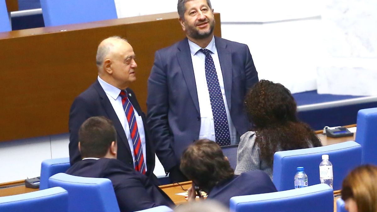 Ето кой човек на ген. Атанасов намаза от оставката на Христо Иванов 
