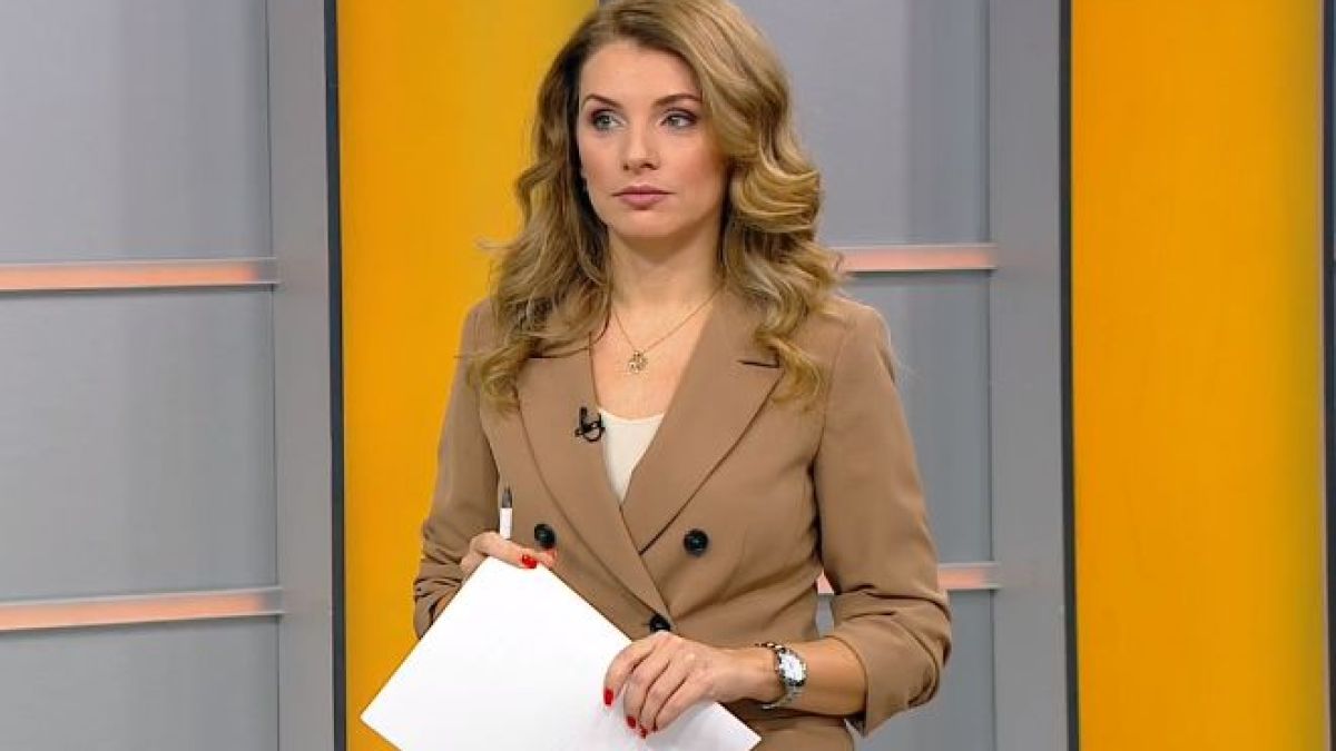 Стара травма: Красива водеща на БНТ смълча с тежко признание СНИМКИ