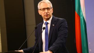 Денков смая от трибуната, заговори за фашисти и репресии