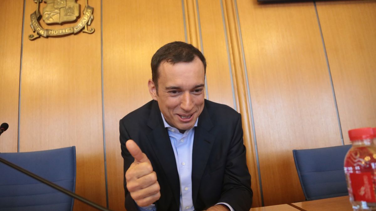 Васил Терзиев шашна с отчет: "Не сме безгрешни, но сме истински"
