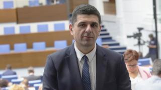 „BG елфите“ и „Колажи и карикатури“ – комсомолските тролове на Мирчев и Божанов 