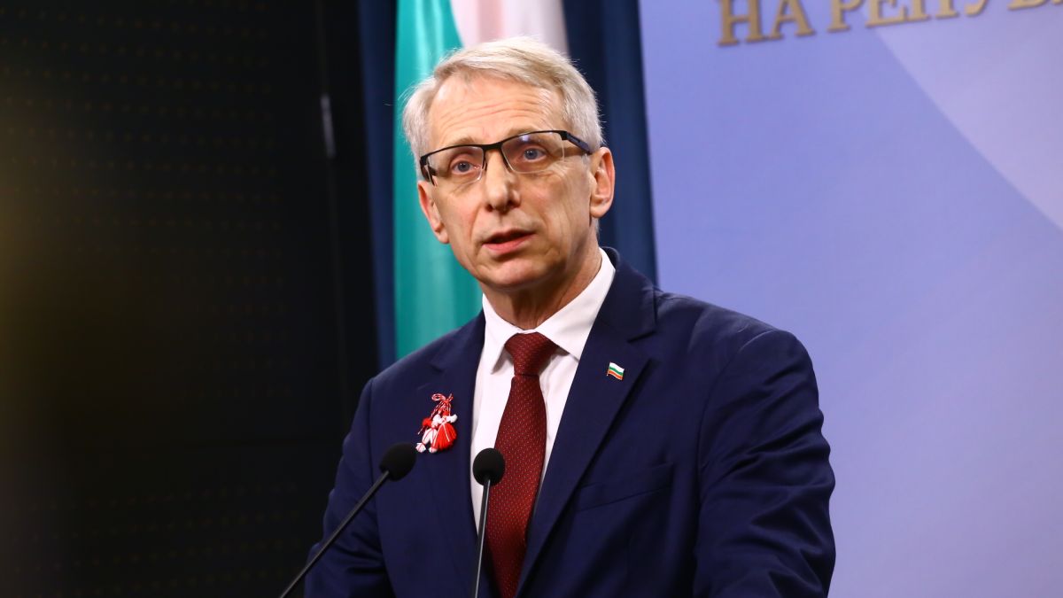 Денков с неочаквани признания за Габриел и ротацията