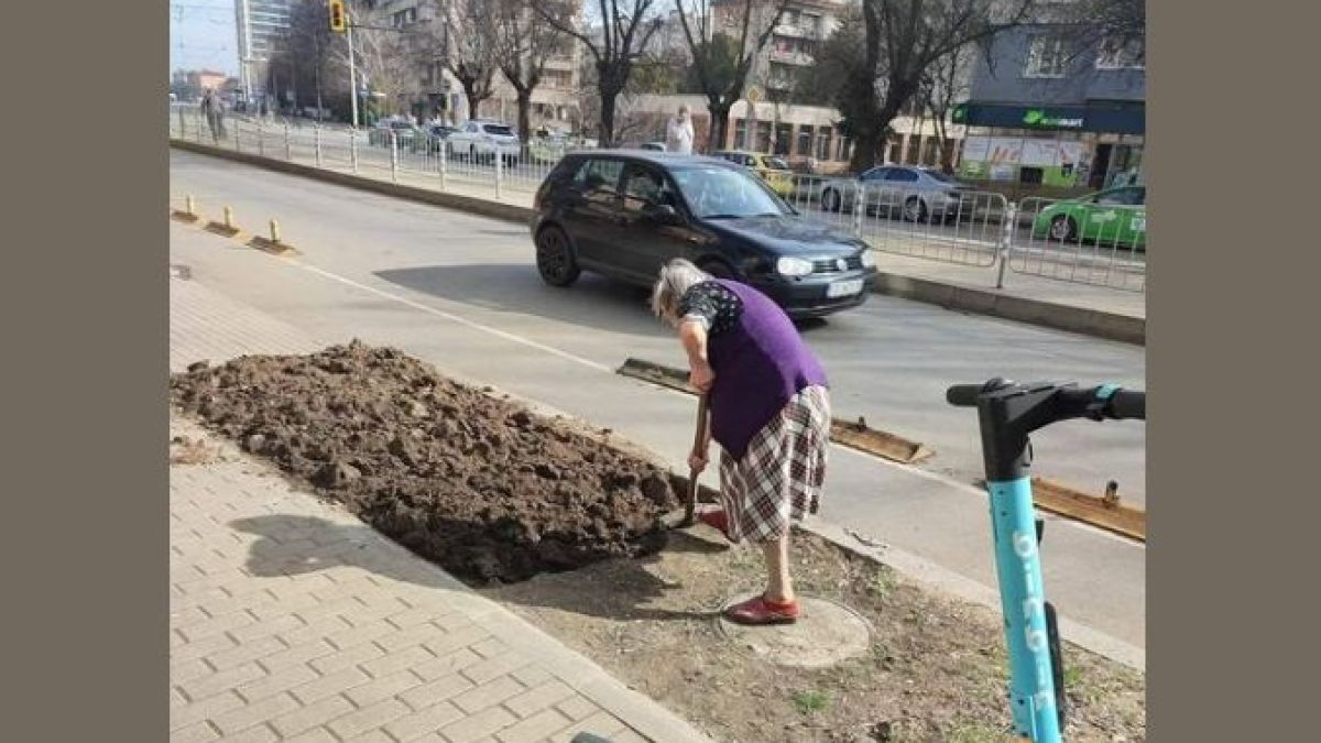 Всички говорят за тази жена и това, което направи насред София СНИМКА