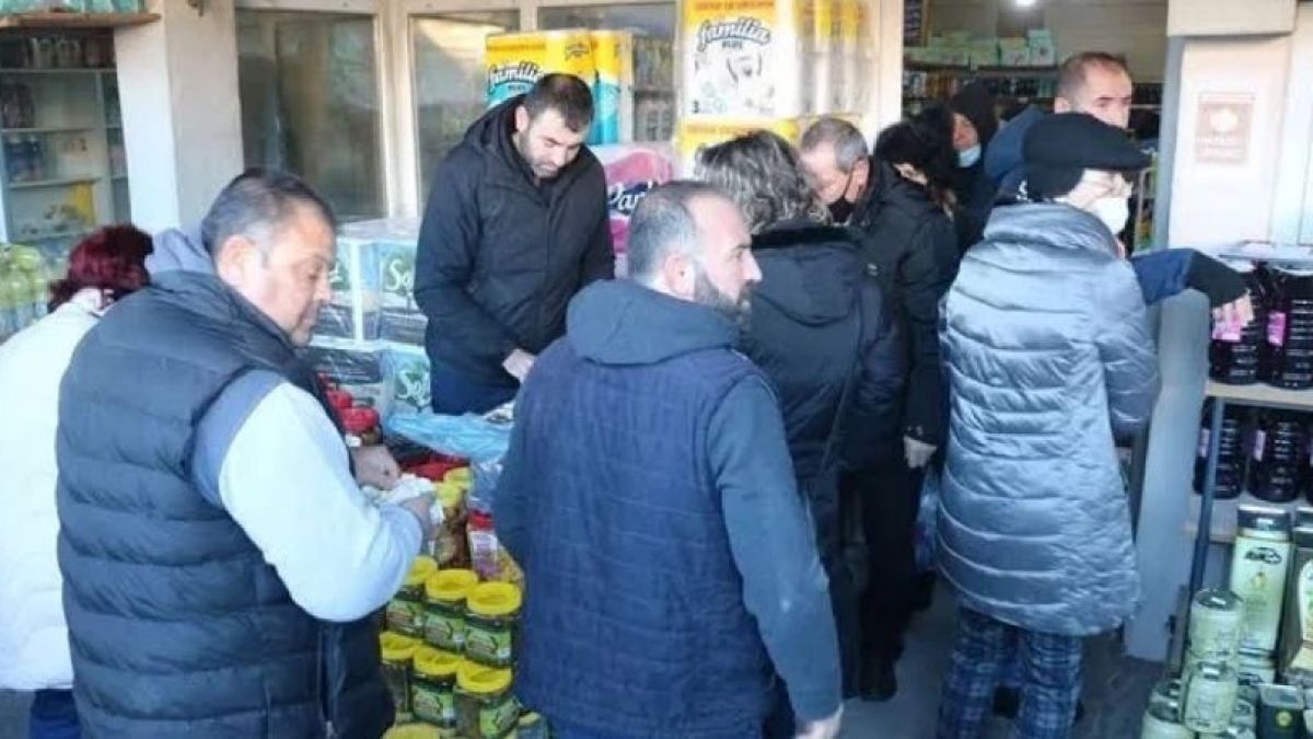 Нашенци на талази атакуват Одрин! За само 100 лева в чантите слагат... СНИМКИ