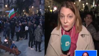Момченце се промъкна зад гърба на репортерка на bTV и...