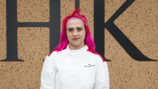 Порно актриса взе акъла в "Хелс Китчън" с вибратори и секс играчки ВИДЕО