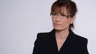 След 30 години шефката на пенсионните фондове се пенсионира СНИМКИ