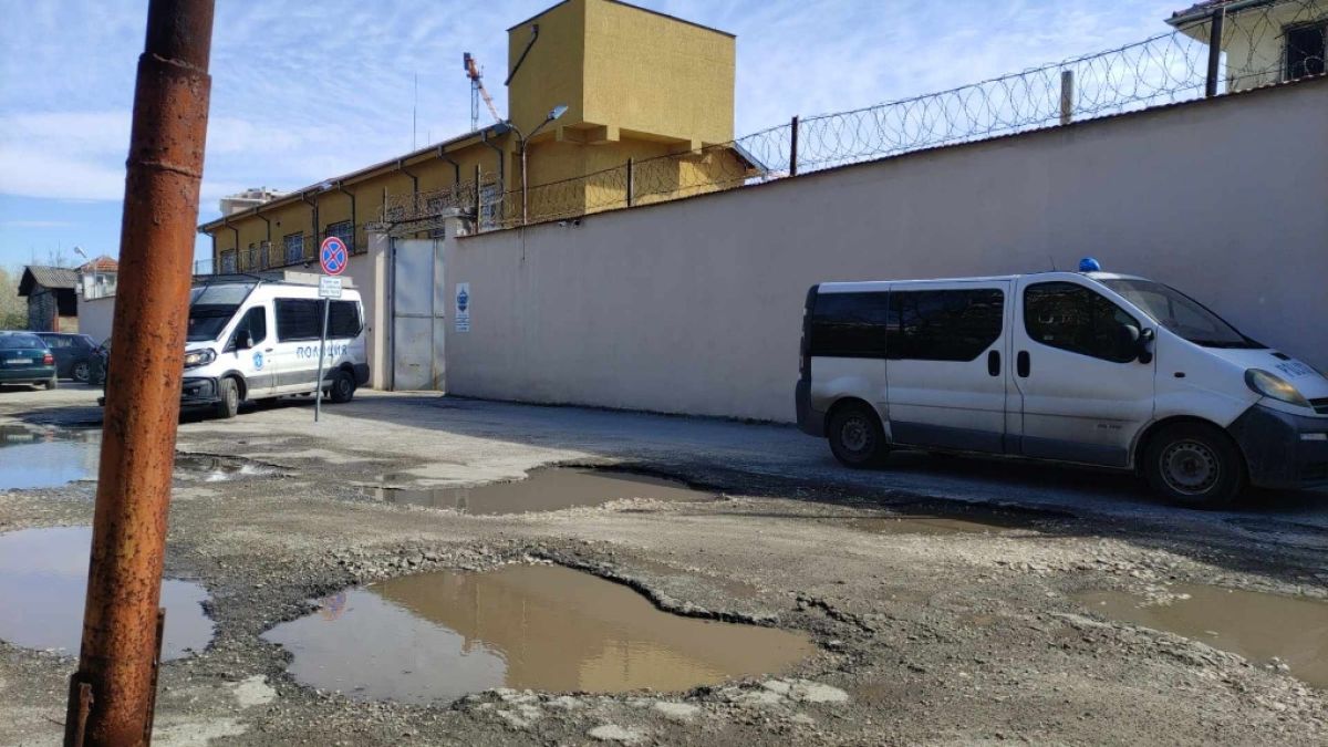 Ексклузивно в БЛИЦ! Убиецът Бизюрев вече е в Пловдив, ето какво се случва с него СНИМКА