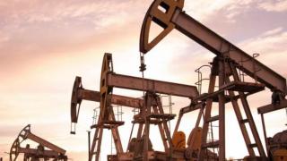 Reuters разкри какво е наредила Русия на своите нефтени компании