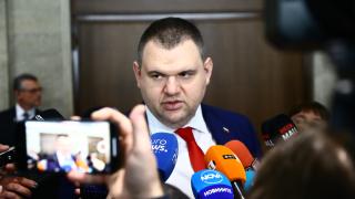 Делян Пеевски разкри фаталната грешка на ПП-ДБ, която издъни кабинета БЛИЦ TV