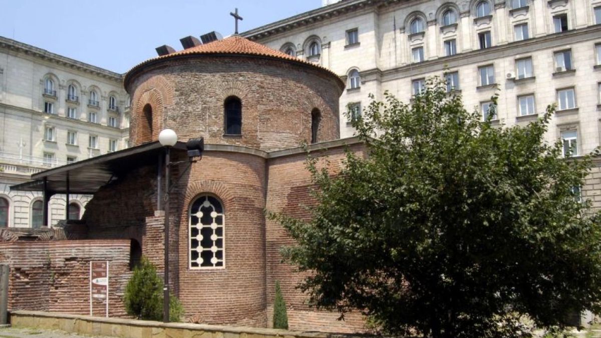 Урок по история: Това е най-старата сграда в София СНИМКА
