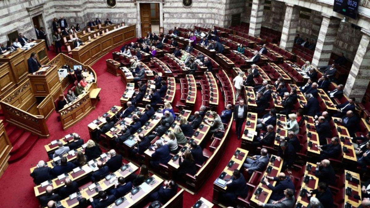 Ето какво се случи в гръцкия парламент при вота на недоверие