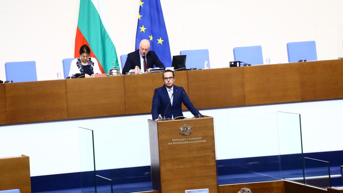 Мощен пиянски и гнусен скандал разтърси парламента БЛИЦ TV