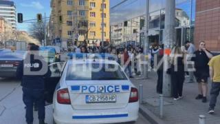 Извънредна ситуация в столичен мол, евакуираха всички хора СНИМКИ 