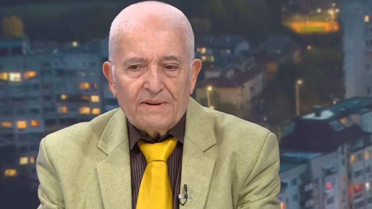 Психологът на ДС д-р Илиев разгада какво се крие зад жестовете на Петков, Борисов и Радев, ще има още...
