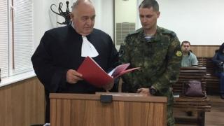 Командос закла ченге заради фаталната полицайка Люба 