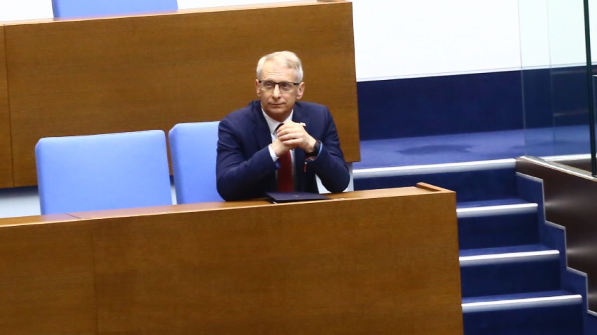Премиерът в оставка проговори за много милиони в 12 без 5, готви се да...