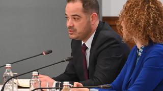 Днес в НС ще е горещо заради Нотариуса