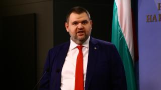 Пеевски: Ако се докаже всичко, свързано с обвързаности, контрабанда, кучета, влачещи пачки – ДПС няма да има диалог с такива партии