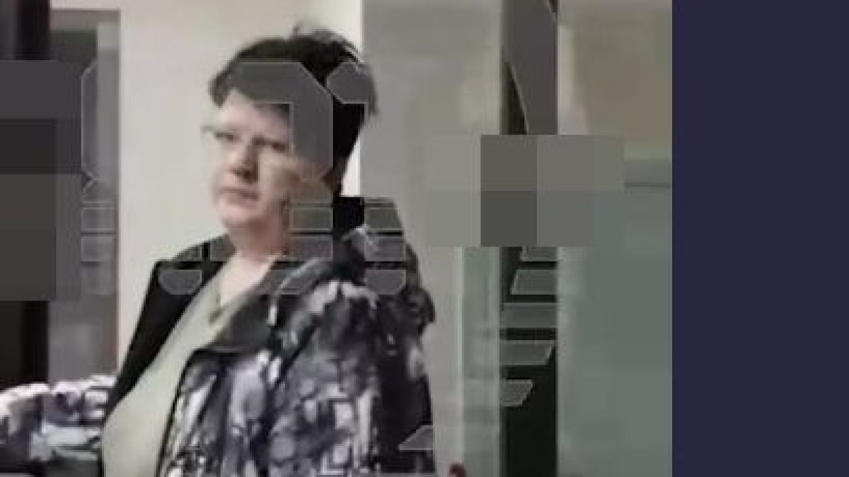Татяна разчлени баща си с брадва и го натика в хладилник, а причината е повече от гнусна 