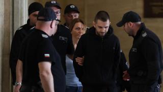 Извънредно! Един от арестуваните след акцията в Агенция "Митници" е в болница СНИМКИ