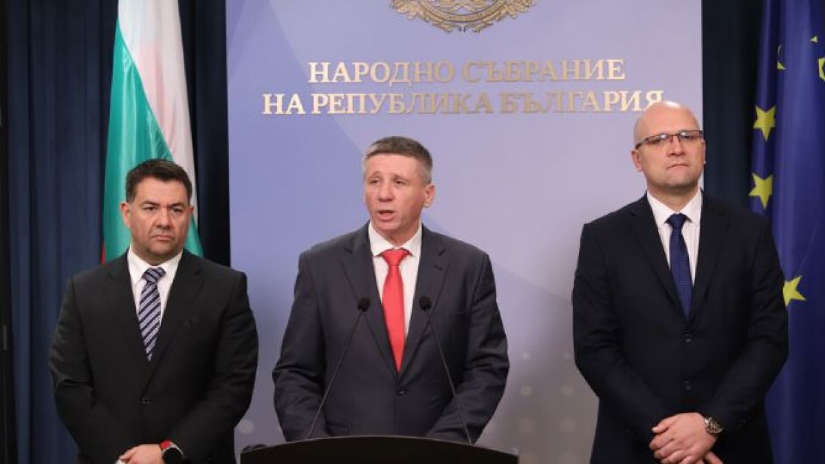 Изключените от "Възраждане" с ключов ход преди предсрочния вот 
