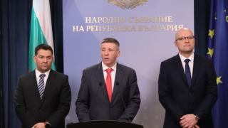 Изключените от "Възраждане" с ключов ход преди предсрочния вот 