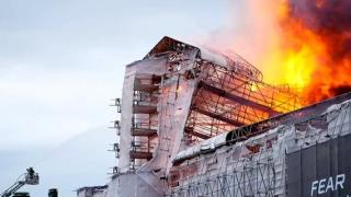 Страшно бедствие! Рухна знаменитата кула на най-старата фондова борса в света ВИДЕО