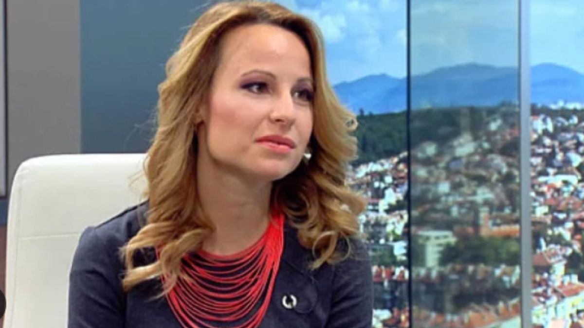 Цънцарова настъпи лошо колежка и стана страшно