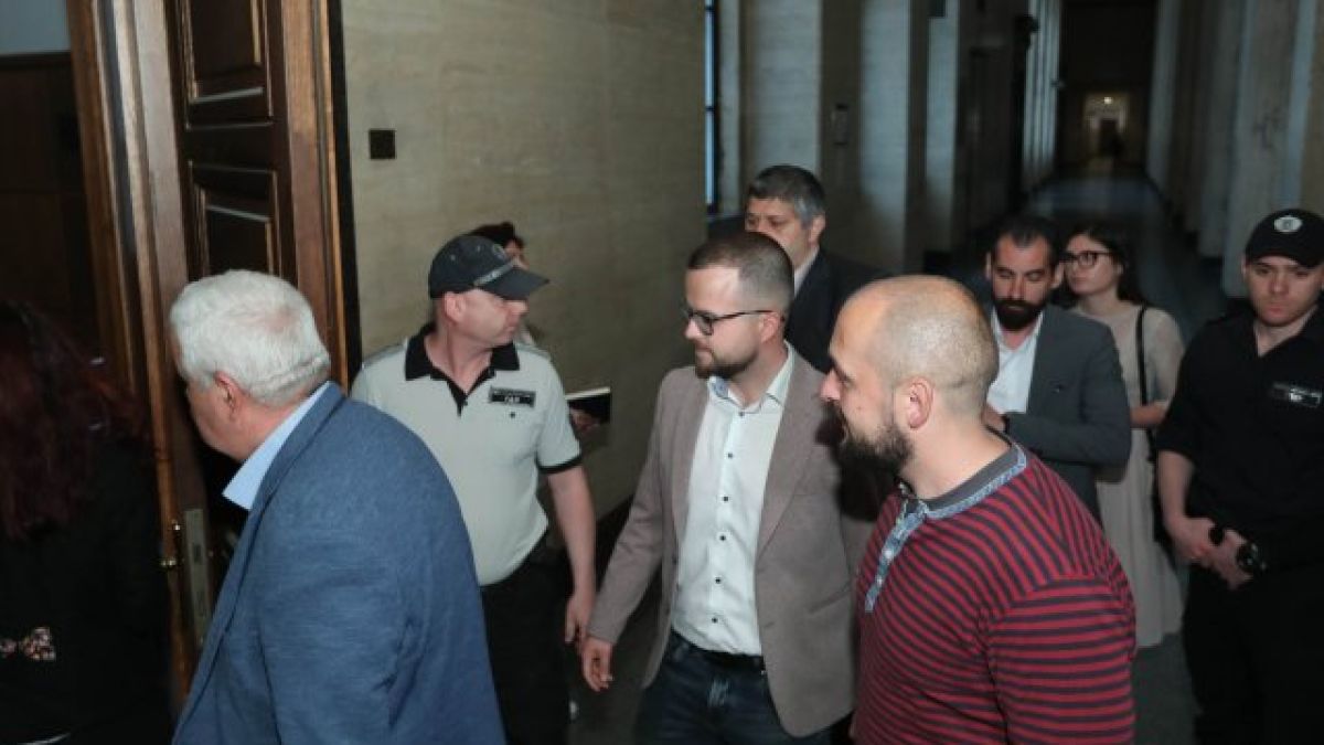 Трети опит съдът да реши остават ли Петя Банкова и Стефан Димитров в ареста