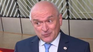 От Брюксел Главчев хвърли ръкавицата с тежък ултиматум към президента ВИДЕО