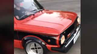Удивително: Стар Запорожец бе превърнат в спортна кола ВИДЕО