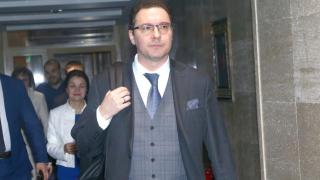 Шефът на МВР с извънреден ход след полицейската дивотия на пъпа на София 