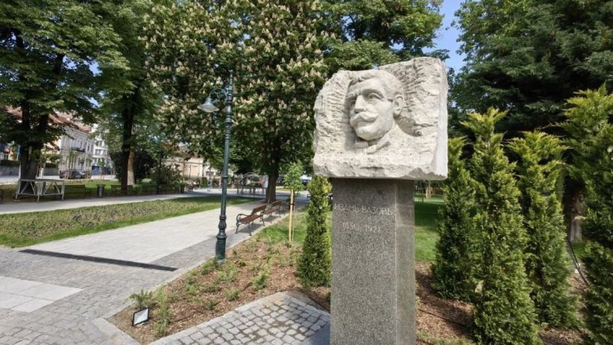 Всички онемяха! Градската градина в Пловдив се превърна в... СНИМКИ