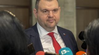 Пеевски поведе листата на ДПС в Благоевград за парламентарния вот 