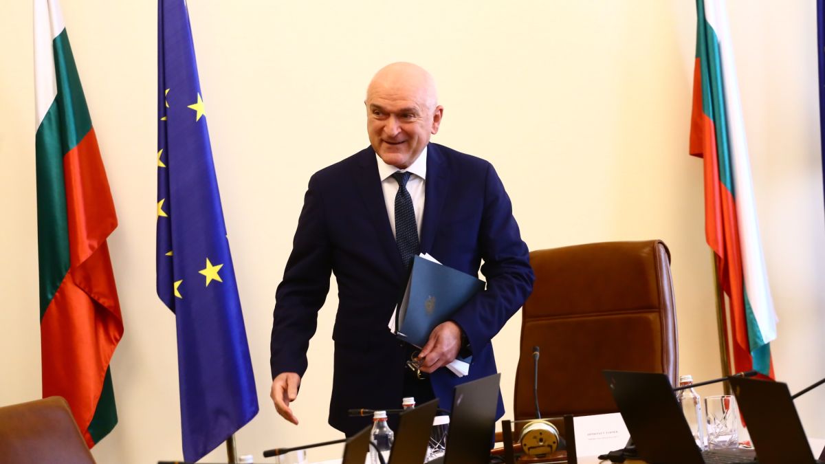 Хлъзнаха го: Ето какви мини могат да избухнат в лицето на Главчев