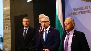 Ново разделение между ДБ и ПП, свикаха спешно заседание