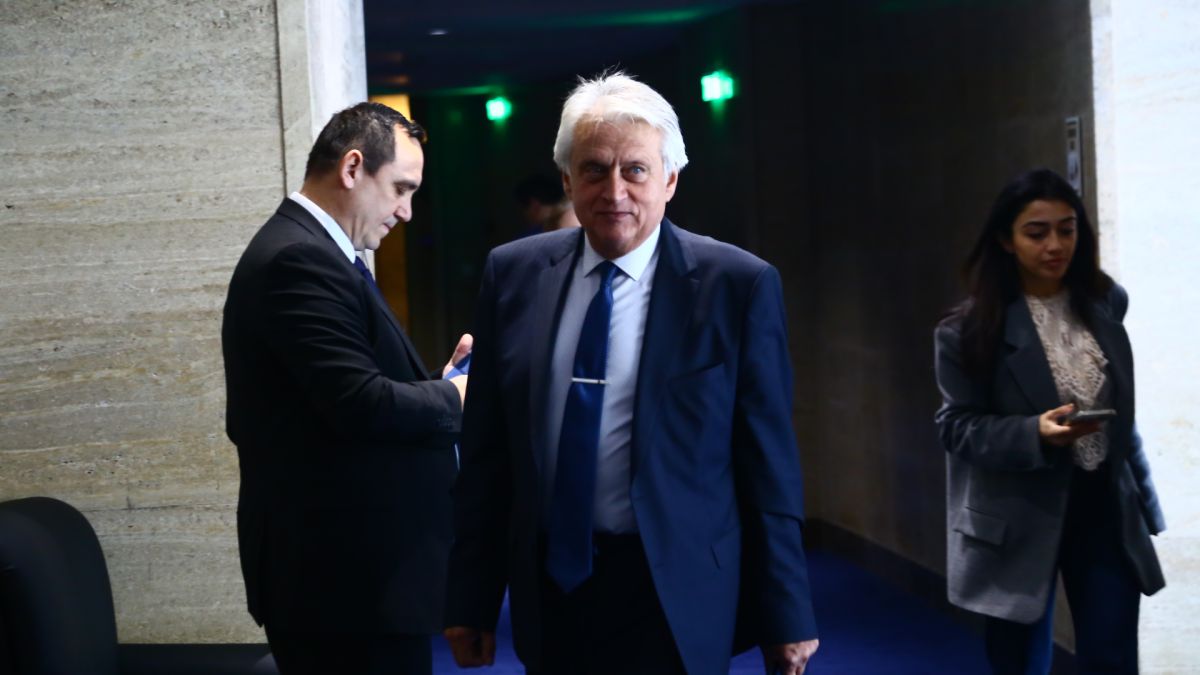 Бойко Рашков готви бягство от ПП, ето къде се прицели