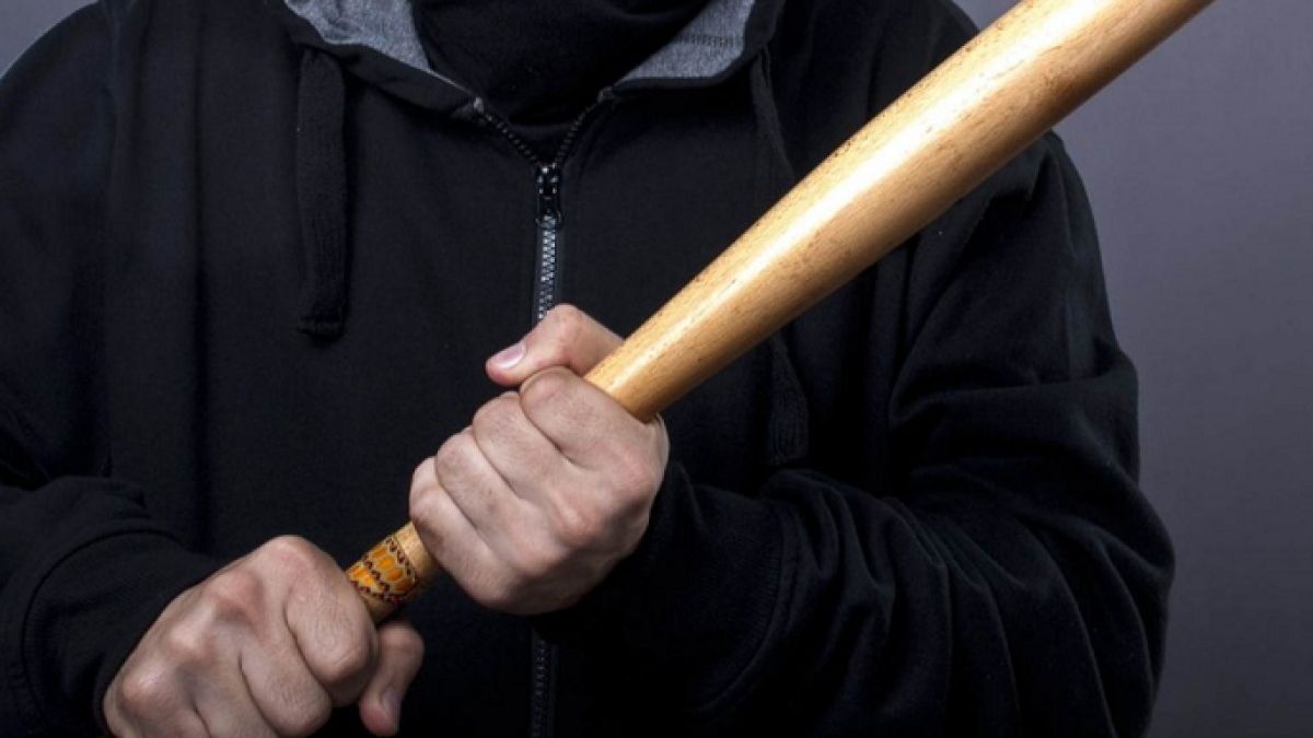 Дядо хвана бухалката, последва нешо страшно в Добрич
