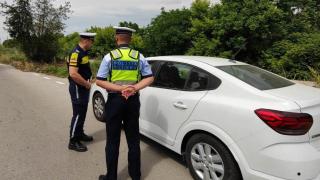 Румънски полицаи разкриха брутална контрабанда в български бус