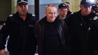 Инфарктни часове за един от закопчаните за аферата в митниците 