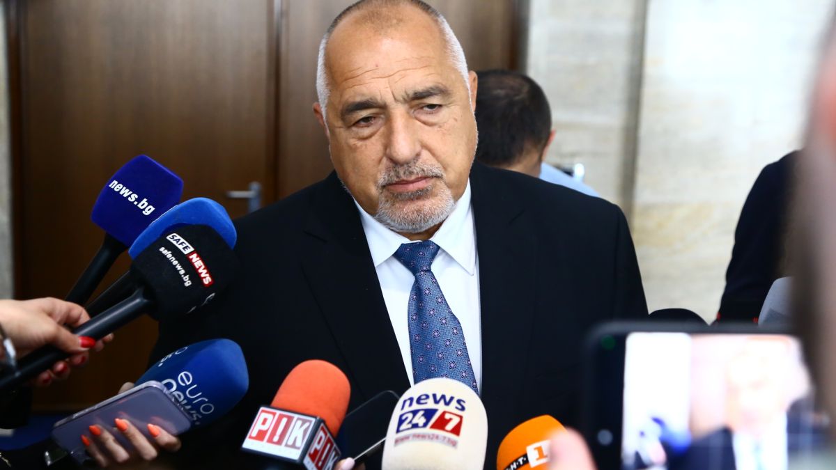 ГЕРБ-София регистрира листите си за парламентарните избори